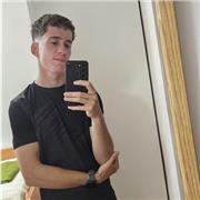 Graduado en Magisterio de Educación Primaria y bachillerato de ciencias de la salud.